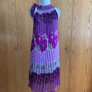 **NEW Mia Mia Floral Halter Pleated Dress